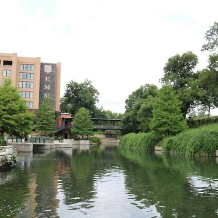 Cozy Downtown Guest House 2Br/1Ba Sleeps 8 San Antonio Exteriör bild
