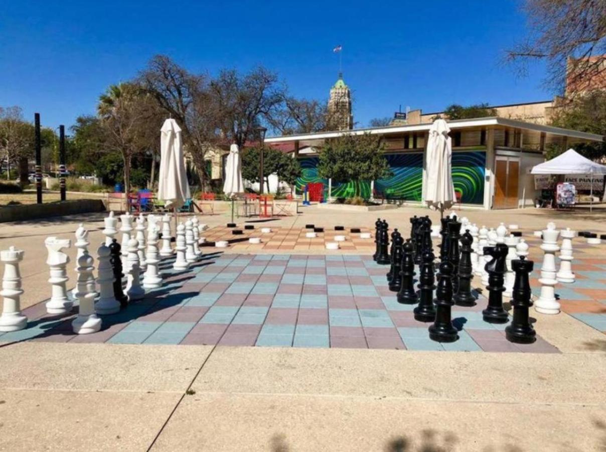 Cozy Downtown Guest House 2Br/1Ba Sleeps 8 San Antonio Exteriör bild