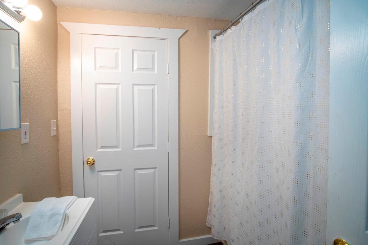 Cozy Downtown Guest House 2Br/1Ba Sleeps 8 San Antonio Exteriör bild